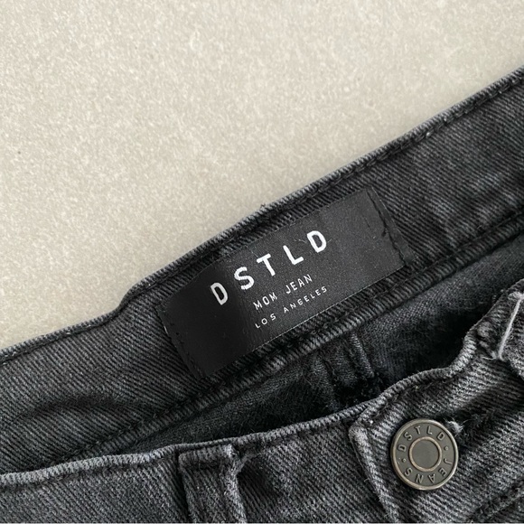 DSTLD Mom Jeans - Picture 4 of 7